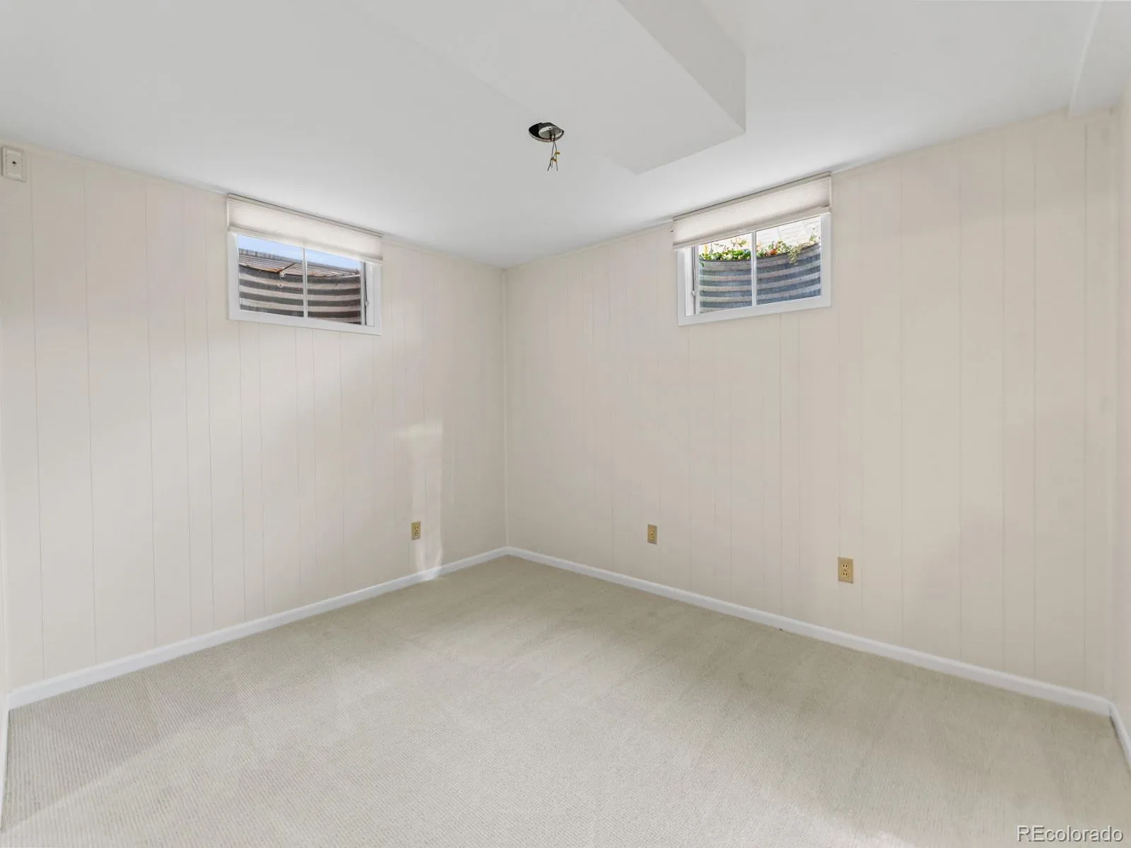 10560 W 23rd Place Lakewood CO 80215 MLS #REC1588584 05212026235017 1600 29