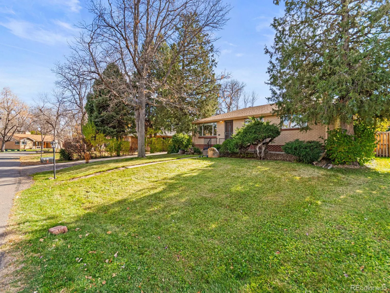 10560 W 23rd Place Lakewood CO 80215 MLS #REC1588584 05212026235017 1600 38