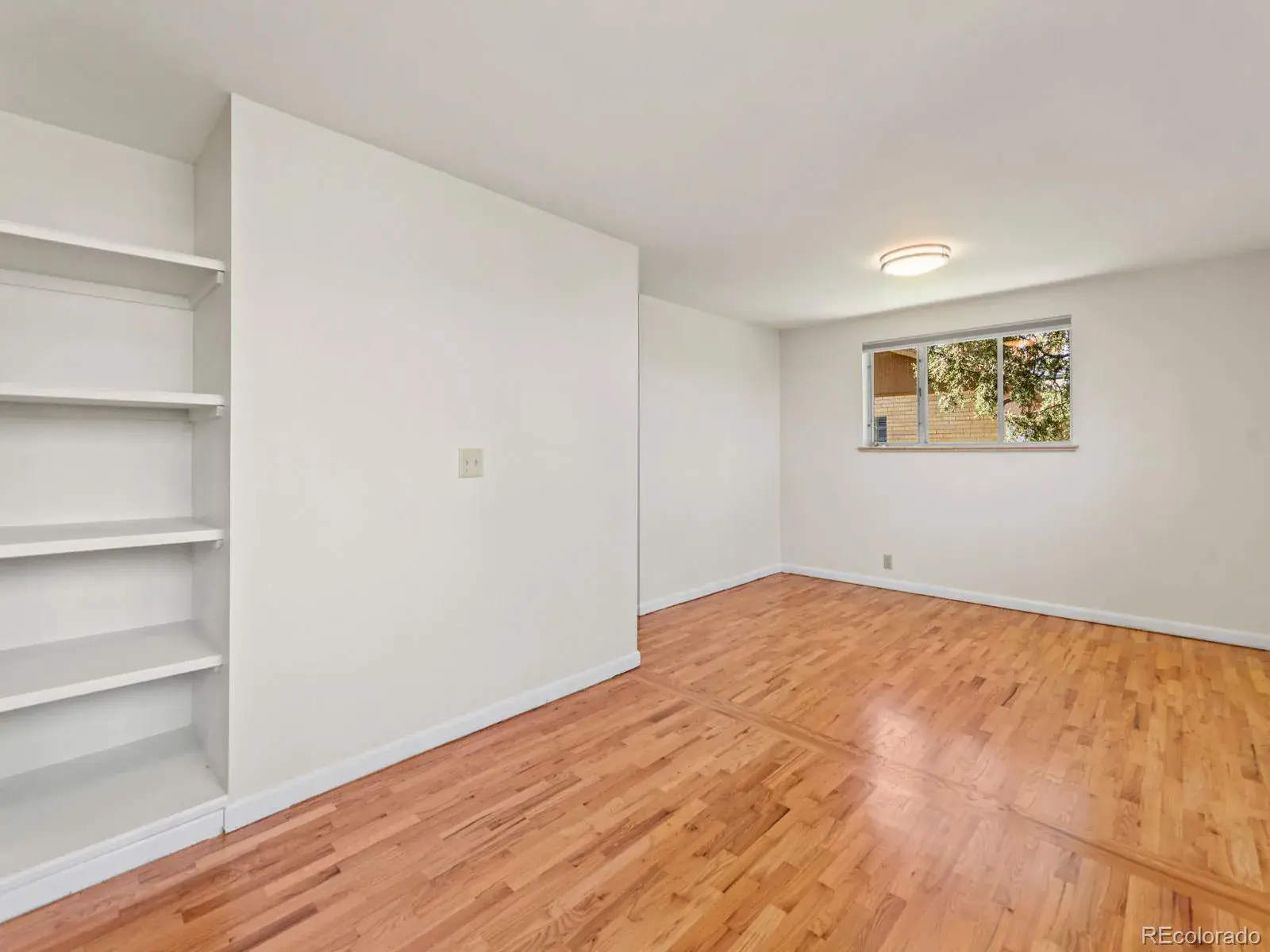 12052025012548 1600 18