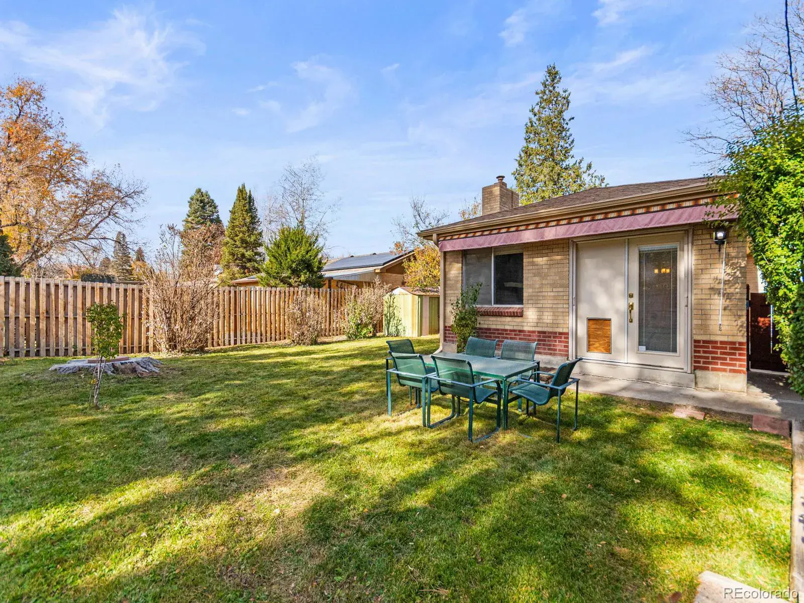 12052025012548 1600 36