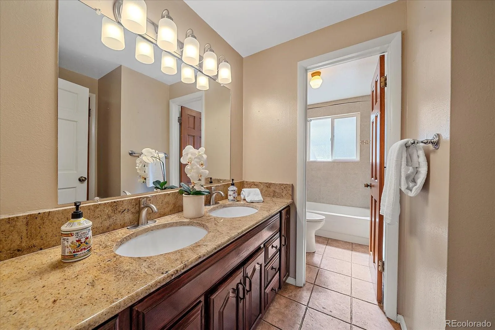 9700 W 76th Place Arvada CO 80005 MLS #REC1594167 06142026140717 1600 18