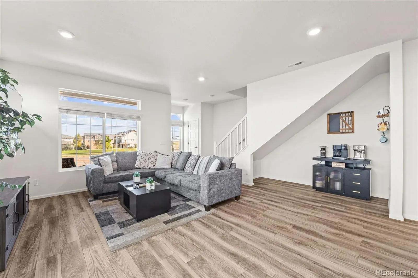 18053 E 103rd Avenue Commerce City CO 80022 | MLS #REC1594357 02282026043820 1600 4