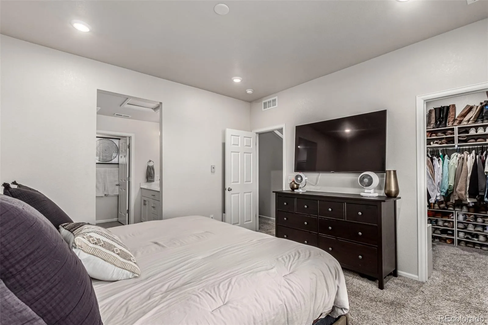 12181 W 57th Drive Arvada CO 80002 | MLS #REC1594435 08282026030158 1600 16