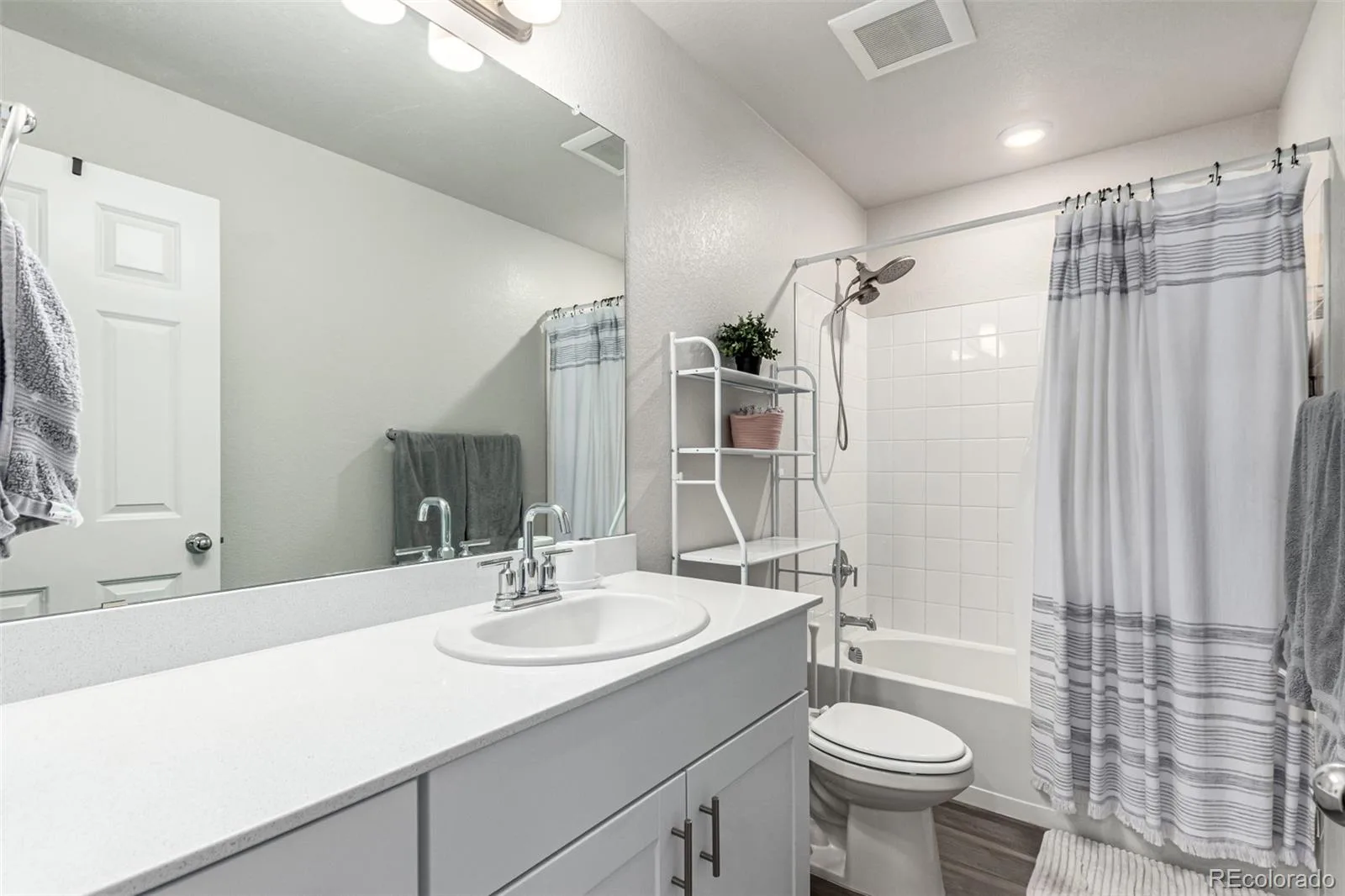 12181 W 57th Drive Arvada CO 80002 | MLS #REC1594435 08282026030158 1600 28