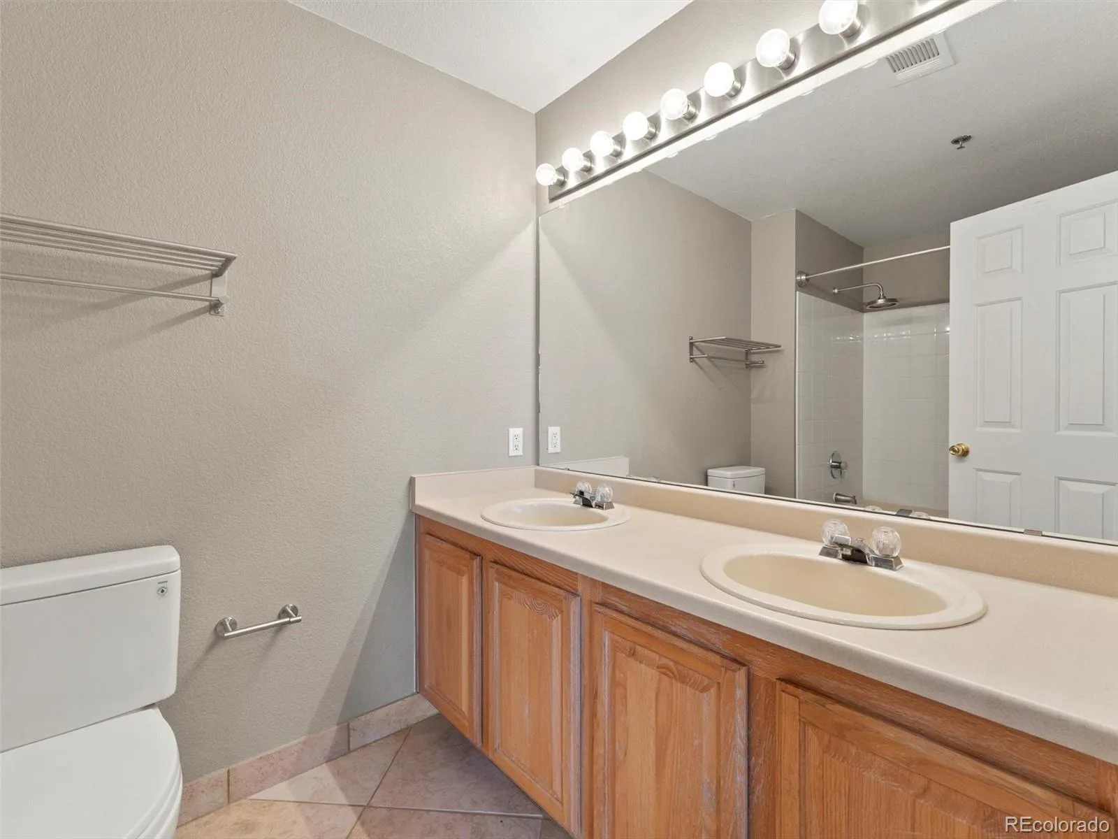 6017 Castlegate Drive #F36 Castle Rock CO 80108 | MLS #REC1594450 08072026000633 1600 14