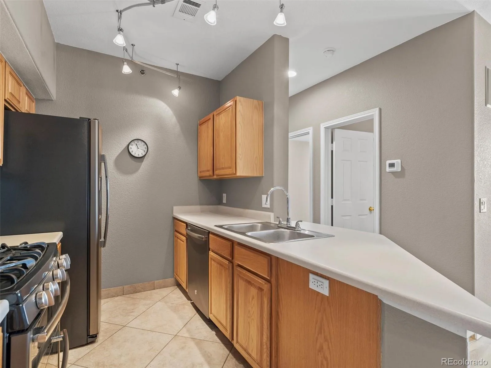 6017 Castlegate Drive #F36 Castle Rock CO 80108 | MLS #REC1594450 08072026000633 1600 9