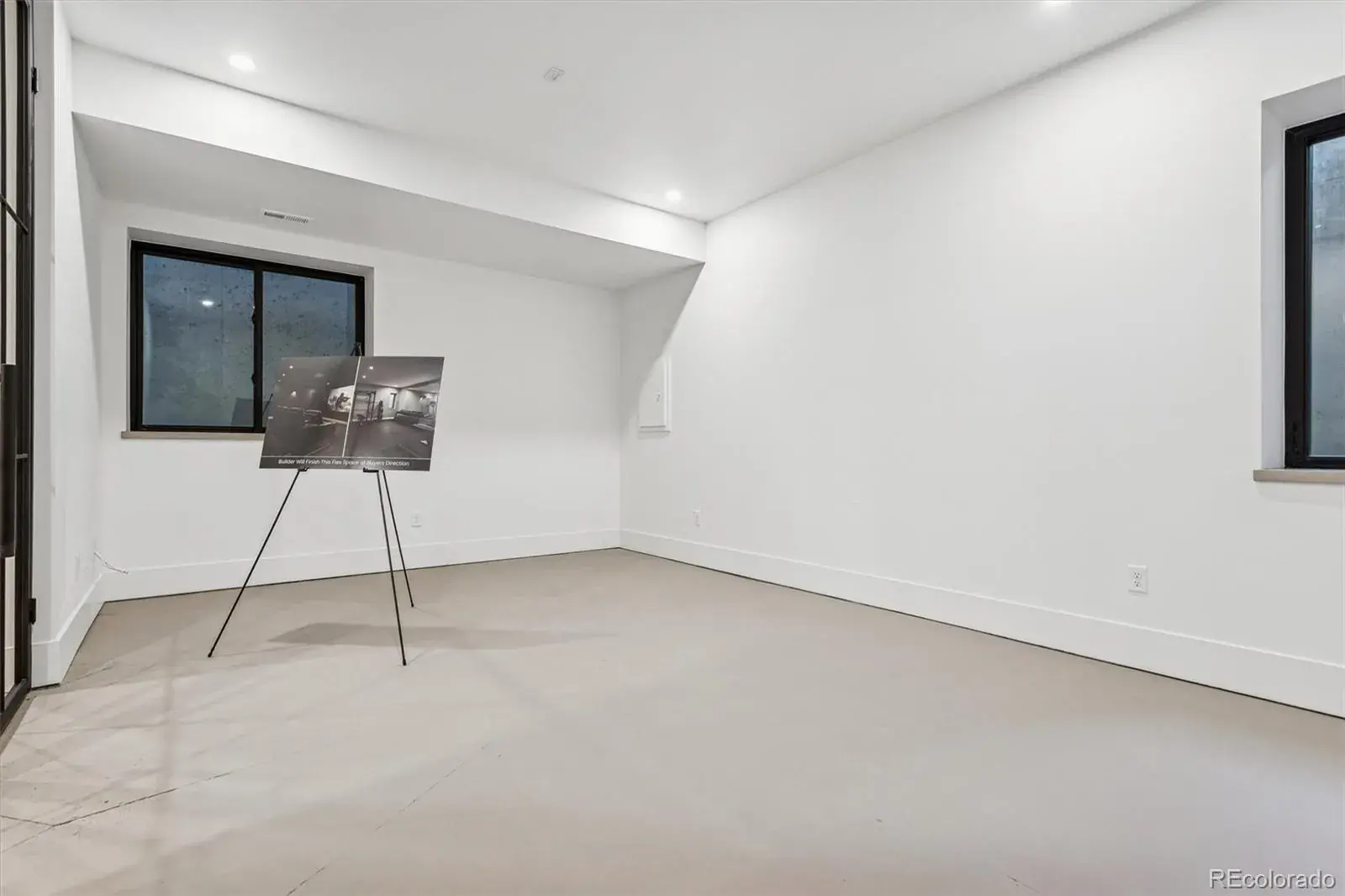 03052026220444 1600 35