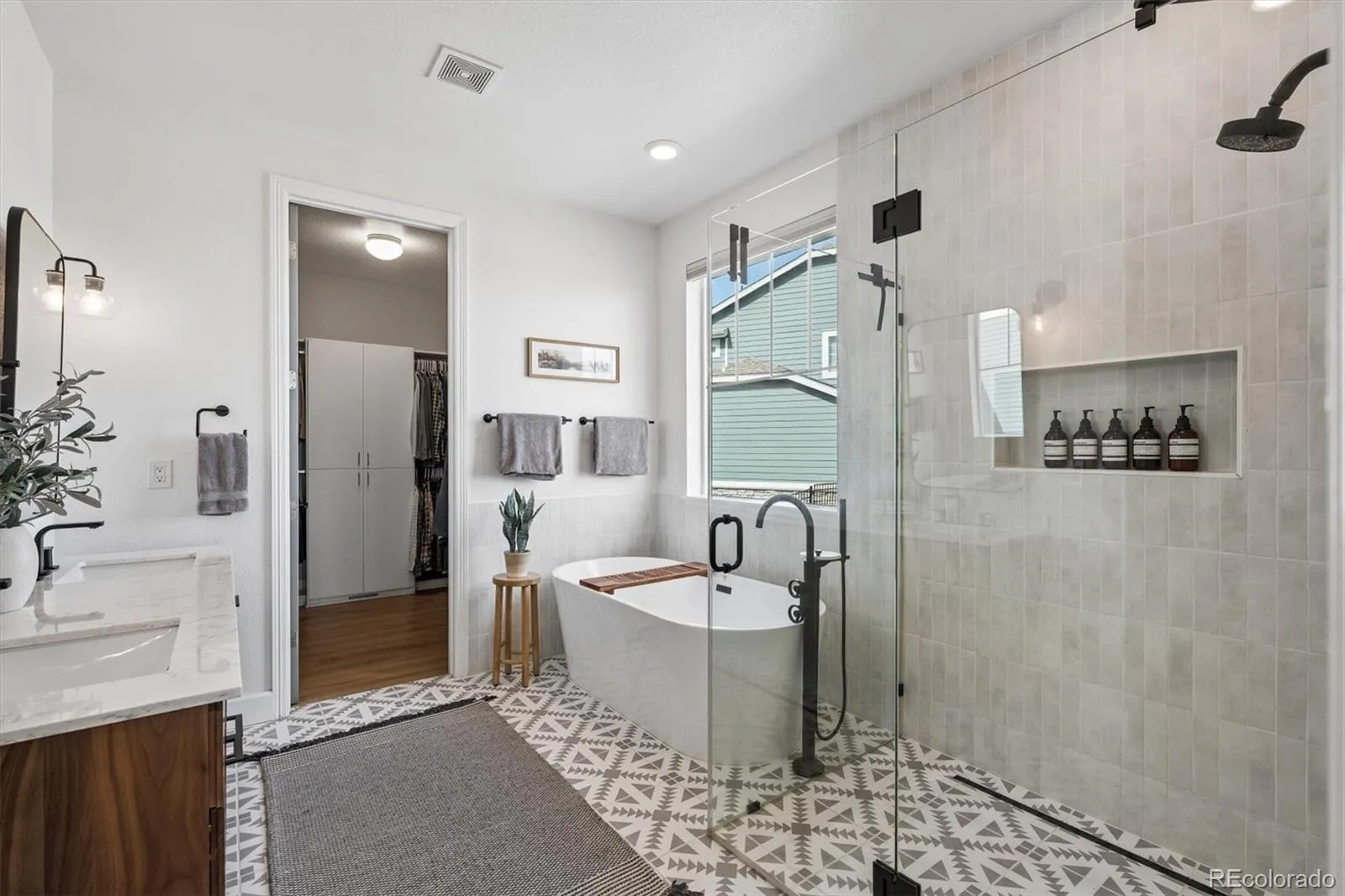28017 E Nichols Place Aurora CO 80016 MLS #REC1599479 05182026190929 1600 19