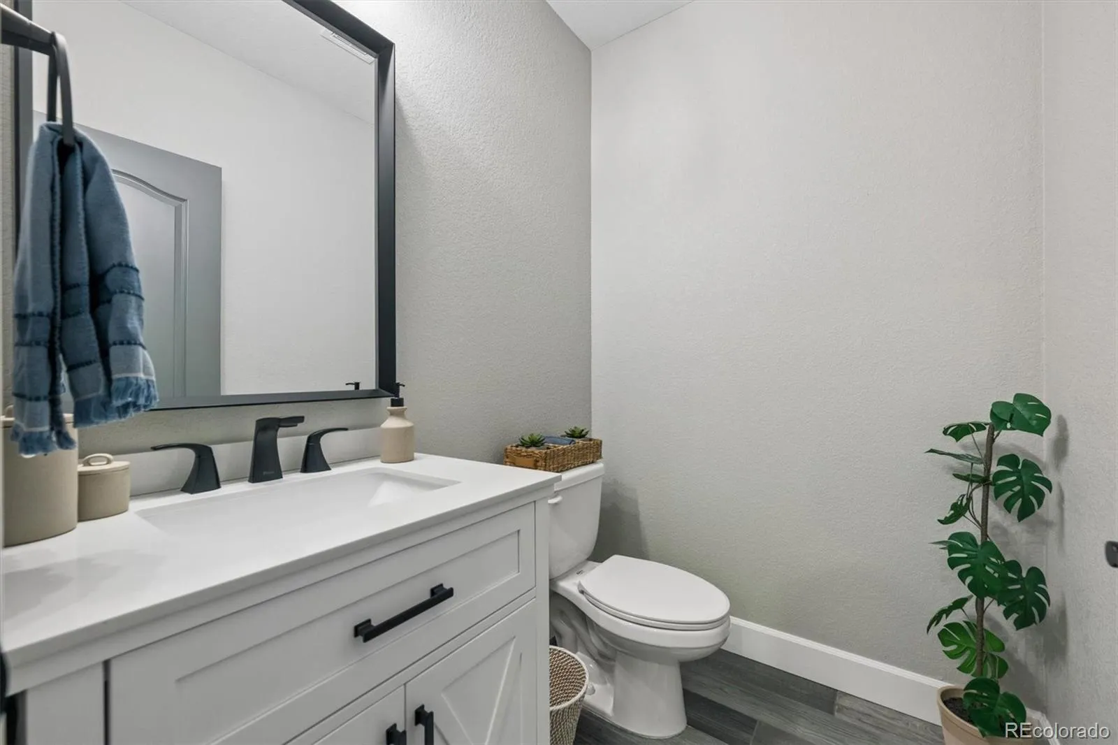 28017 E Nichols Place Aurora CO 80016 MLS #REC1599479 05182026190929 1600 26