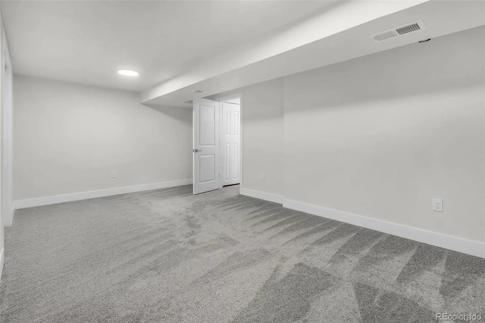 1115 S Harlan Street Lakewood CO 80232 MLS #REC1602086 06202026061736 1600 25