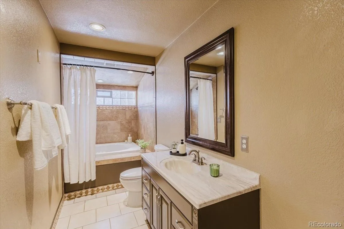 660 Poppy Way Broomfield CO 80020 MLS #REC1603794 07022026023301 1200 11