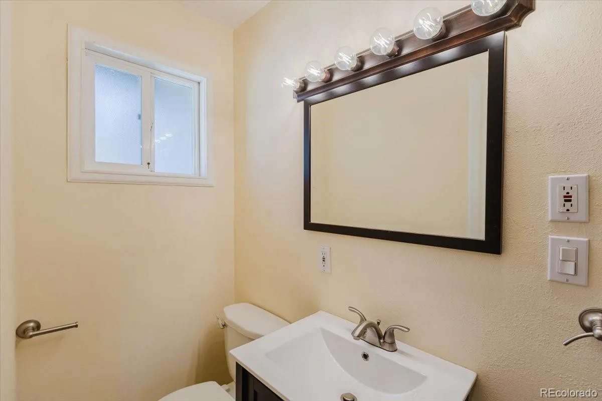 660 Poppy Way Broomfield CO 80020 MLS #REC1603794 07022026023301 1200 15