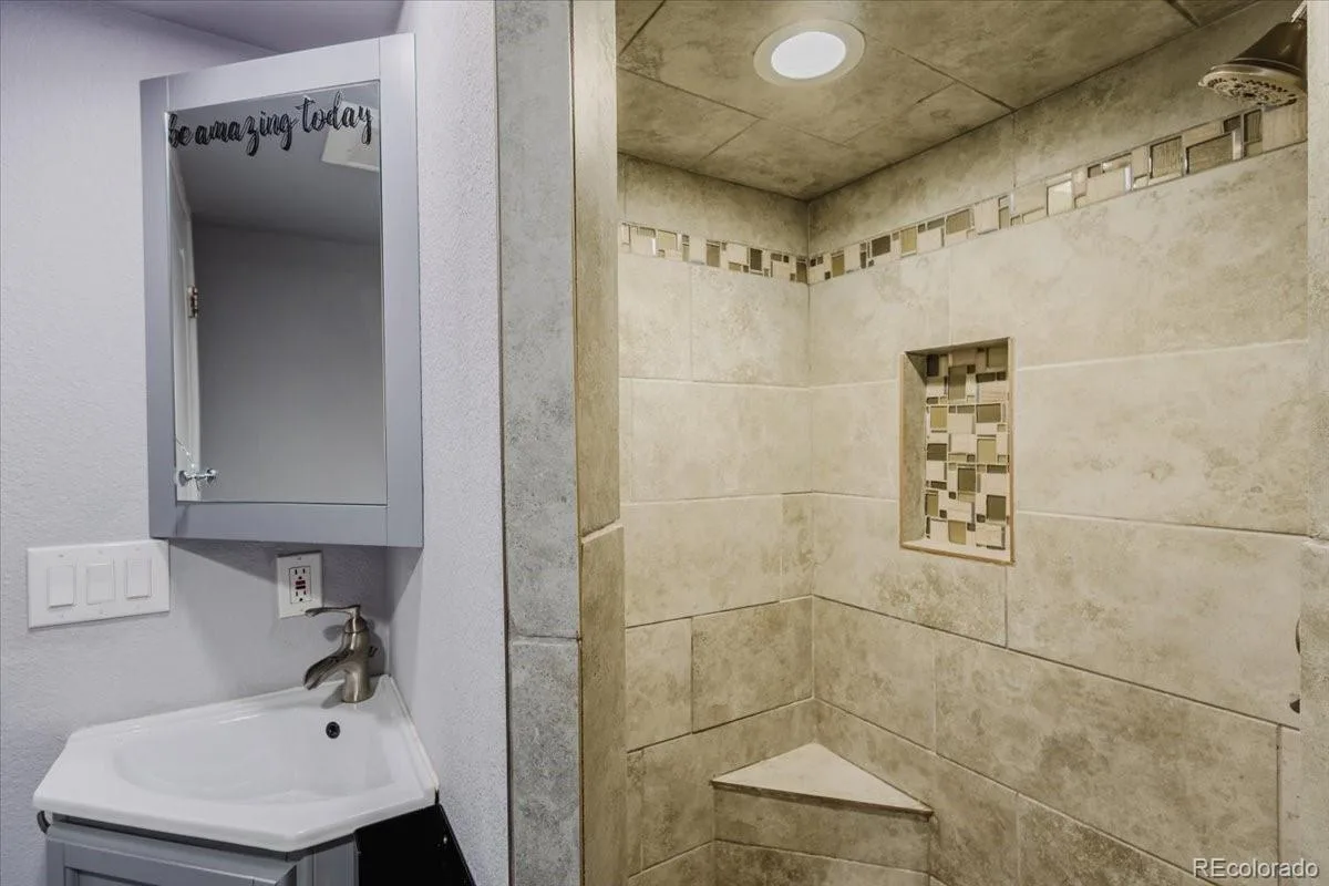 660 Poppy Way Broomfield CO 80020 MLS #REC1603794 07022026023301 1200 28