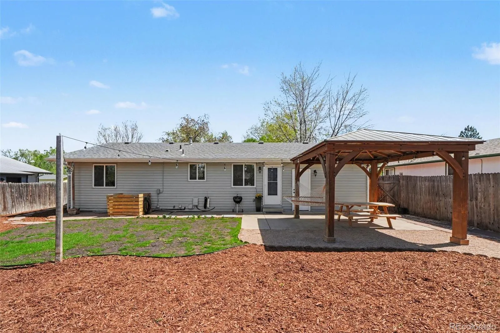 531 Alpine Street Longmont CO 80504 MLS #REC1604315 05062026213643 1600 25