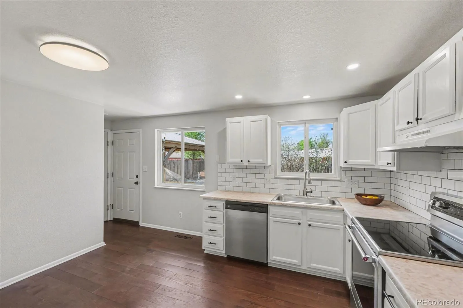 531 Alpine Street Longmont CO 80504 MLS #REC1604315 05062026213643 1600 4
