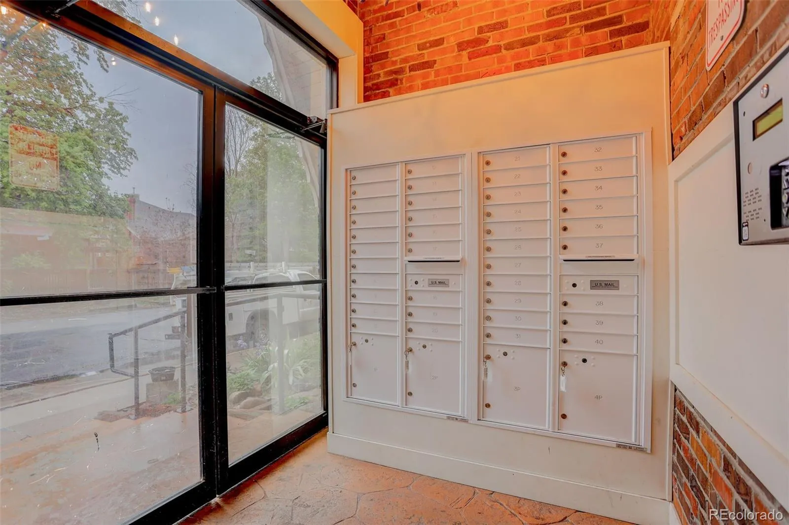1366 Garfield Street #206 Denver CO 80206 MLS #REC1605407 05062026230850 1600 27