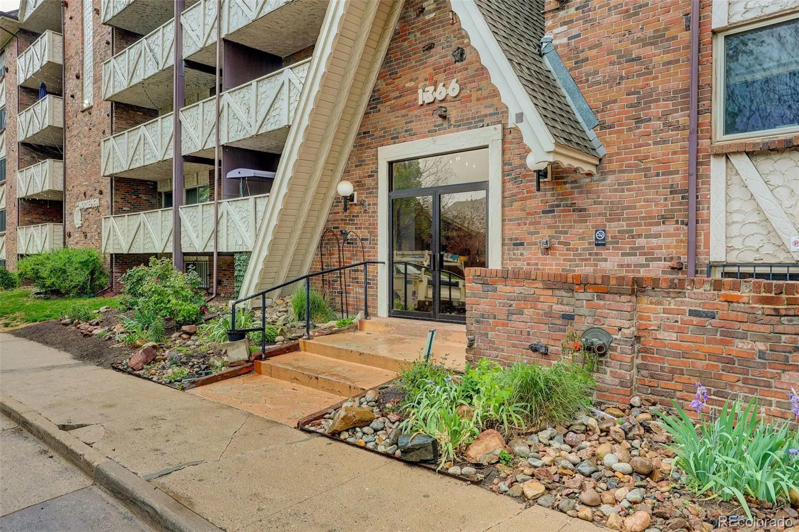 1366 Garfield Street #206 Denver CO 80206 MLS #REC1605407 05062026230850 1600 31
