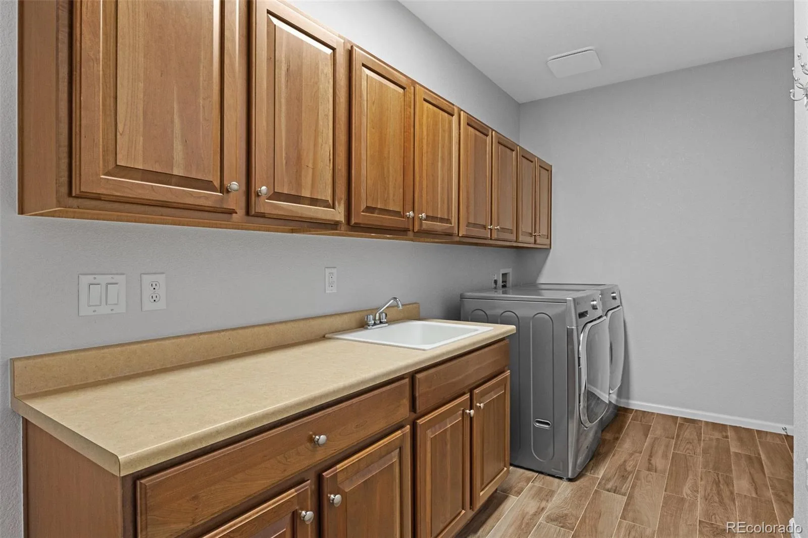 10696 Nucla Street Commerce City CO 80022 MLS #REC1606085 07052026023229 1600 30