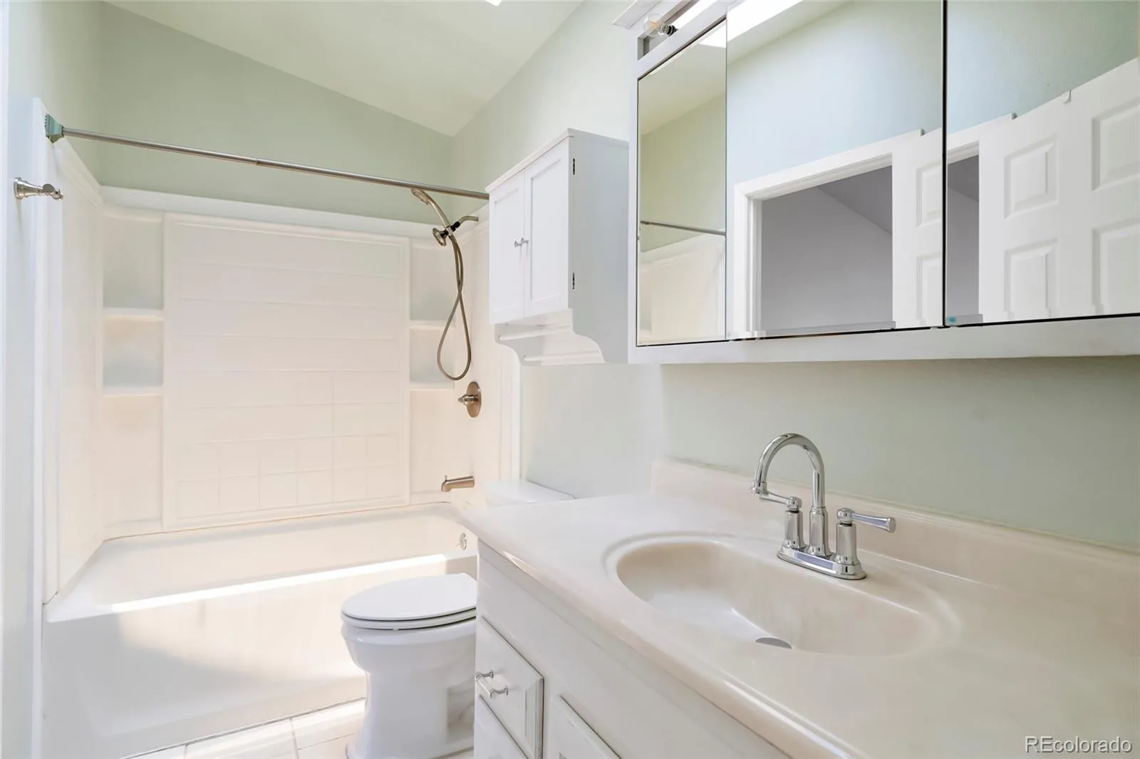 10694 E Asbury Avenue #118 Aurora CO 80014 MLS #REC1607492 06142026203840 1600 17