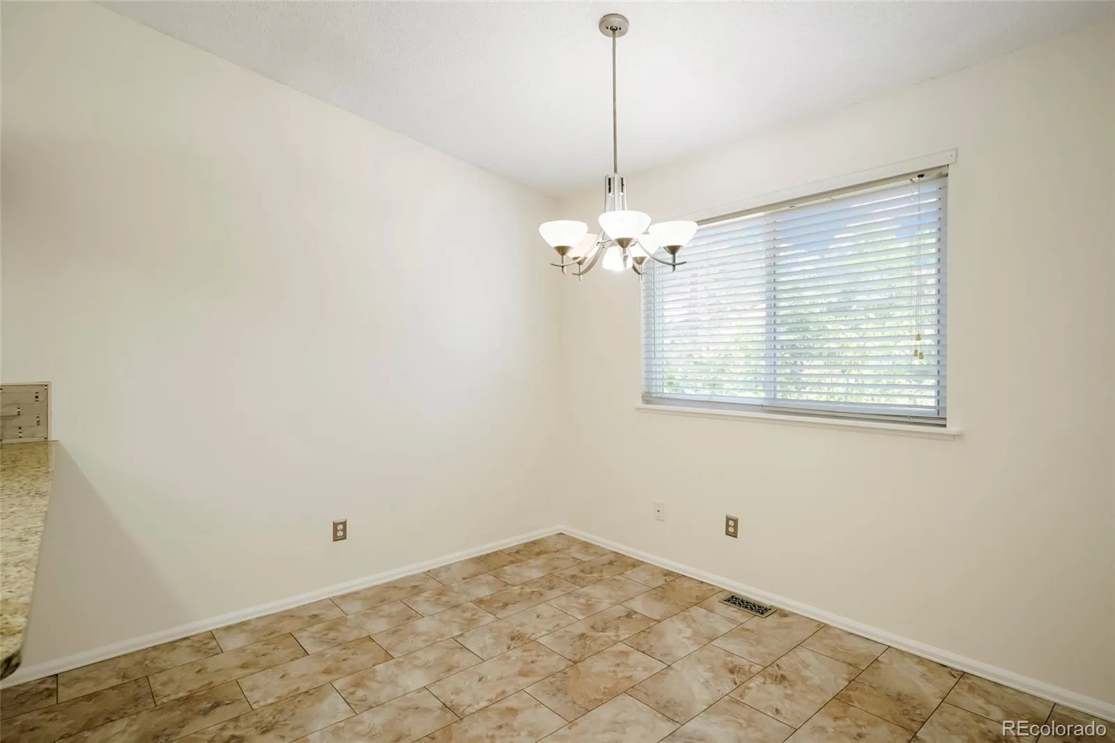 10694 E Asbury Avenue #118 Aurora CO 80014 MLS #REC1607492 06142026203840 1600 8