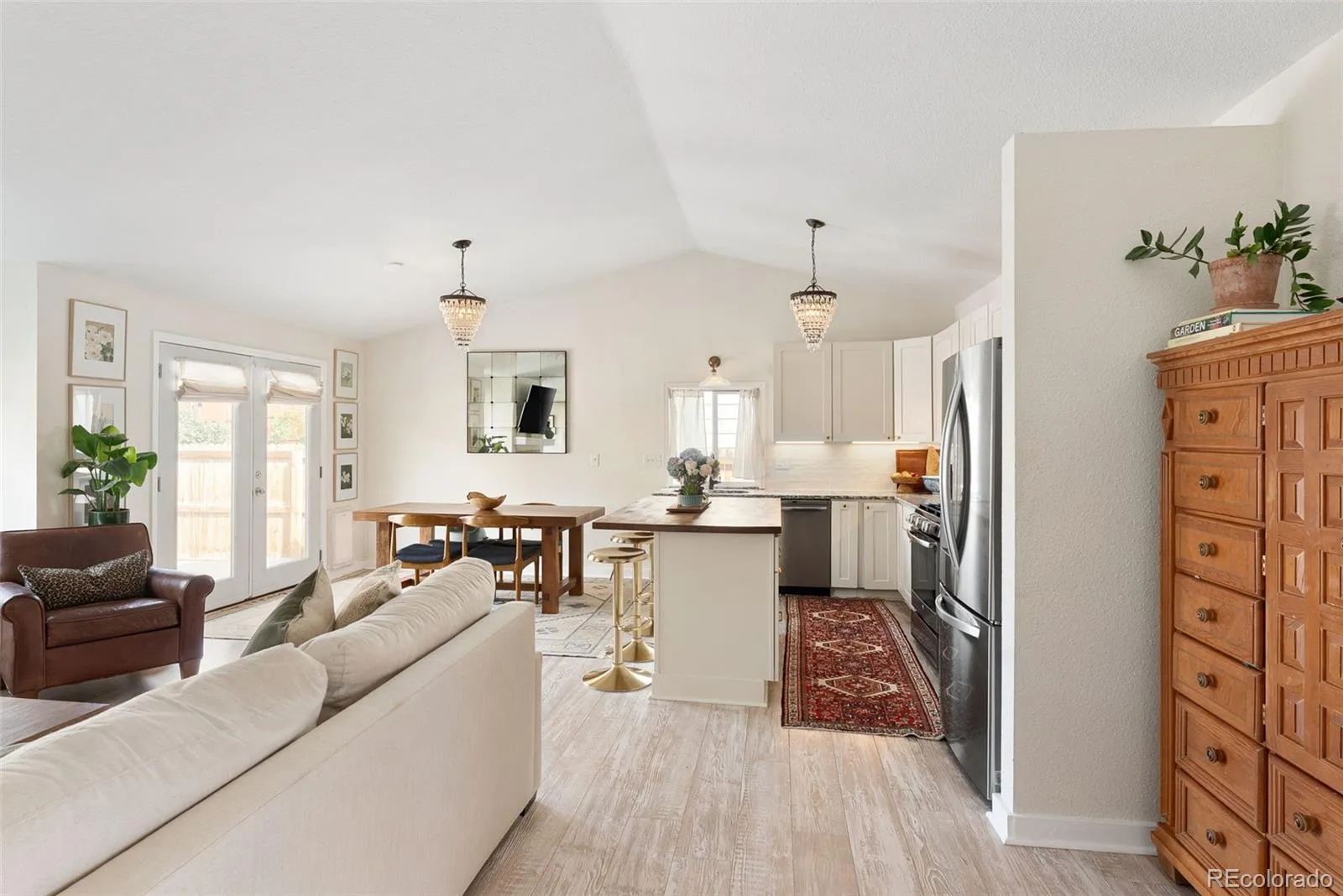 04162026235106 1600 14