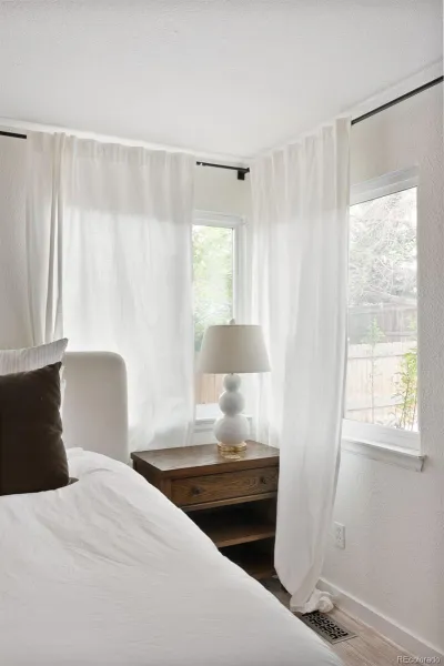 04162026235106 800 18