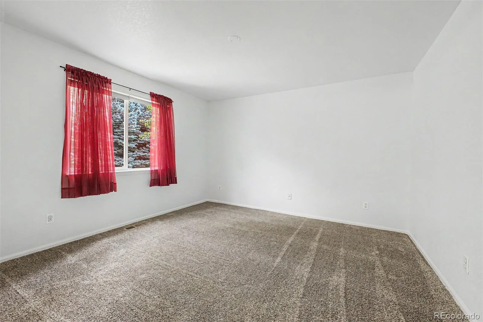13814 Jackson Street Thornton CO 80602 | MLS #REC1609146 08312026235303 1600 17