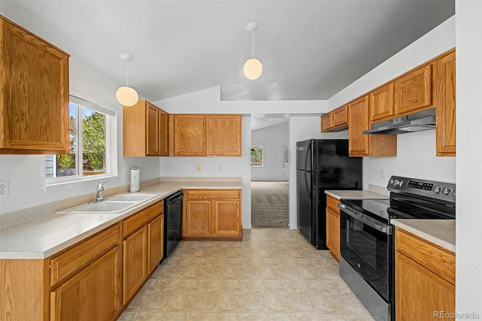 13814 Jackson Street Thornton CO 80602 | MLS #REC1609146 08312026235303 1600 7