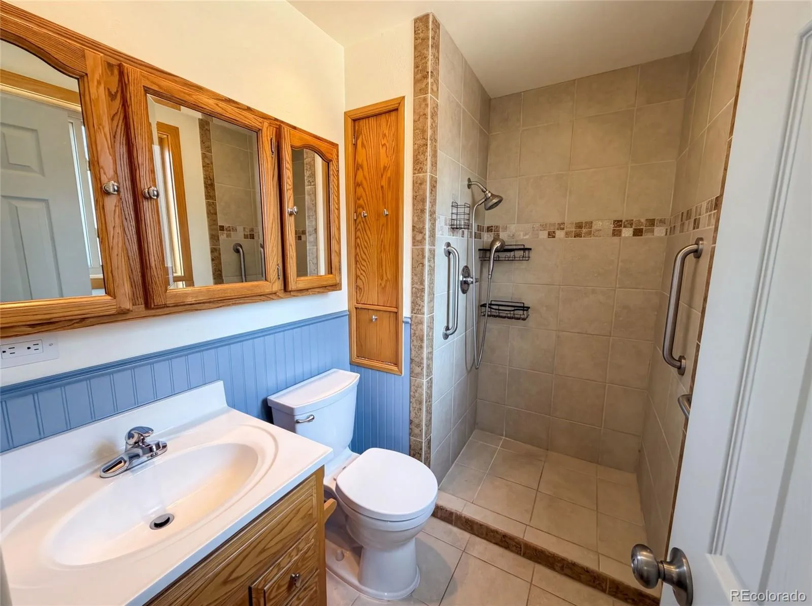 7160 Van Gordon Street Arvada CO 80004 | MLS #REC1610435 08102026163929 1600 21