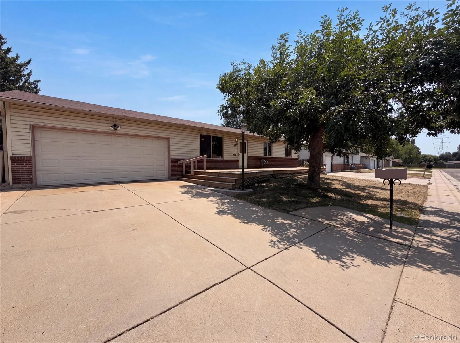 7160 Van Gordon Street Arvada CO 80004 | MLS #REC1610435 08102026163929 1600 23