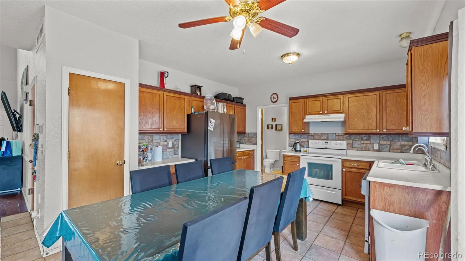11049 Eagle Creek Parkway Commerce City CO 80022 | MLS #REC1611313 07222026034219 1600 10
