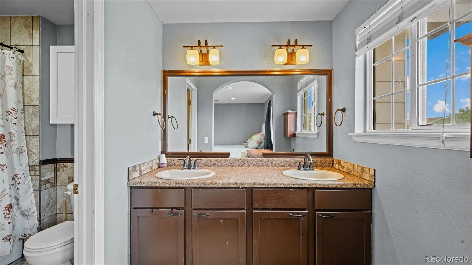 11049 Eagle Creek Parkway Commerce City CO 80022 | MLS #REC1611313 07222026034219 1600 13