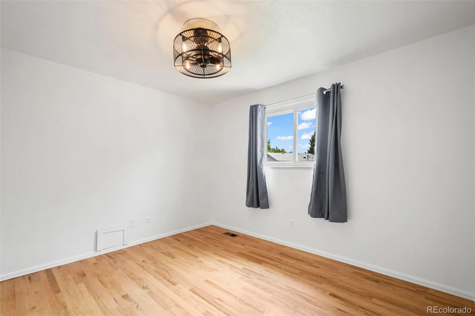7391 Coors Drive Arvada CO 80005 MLS #REC1613818 04282026000430 1600 26