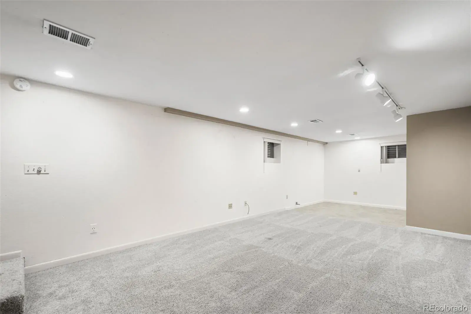 10142025004255 1600 34