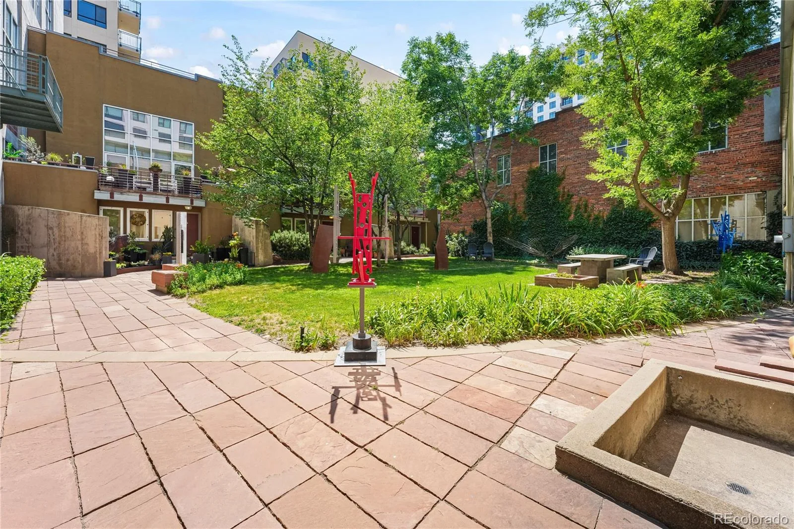 1050 Cherokee Street #301 Denver CO 80204 MLS #REC1614293 07062026154443 1600 42