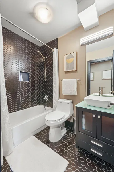 1050 Cherokee Street #301 Denver CO 80204 MLS #REC1614293 07062026154443 800 20
