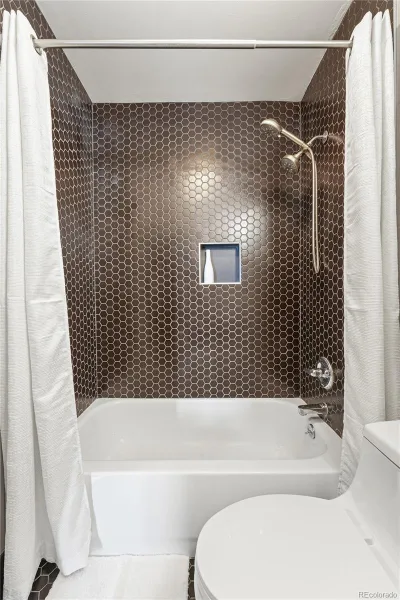 1050 Cherokee Street #301 Denver CO 80204 MLS #REC1614293 07062026154443 800 21