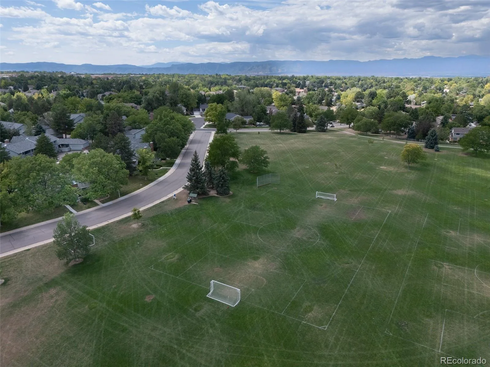 3147 E Long Circle Littleton CO 80122 | MLS #REC1616231 08312026201752 1600 35