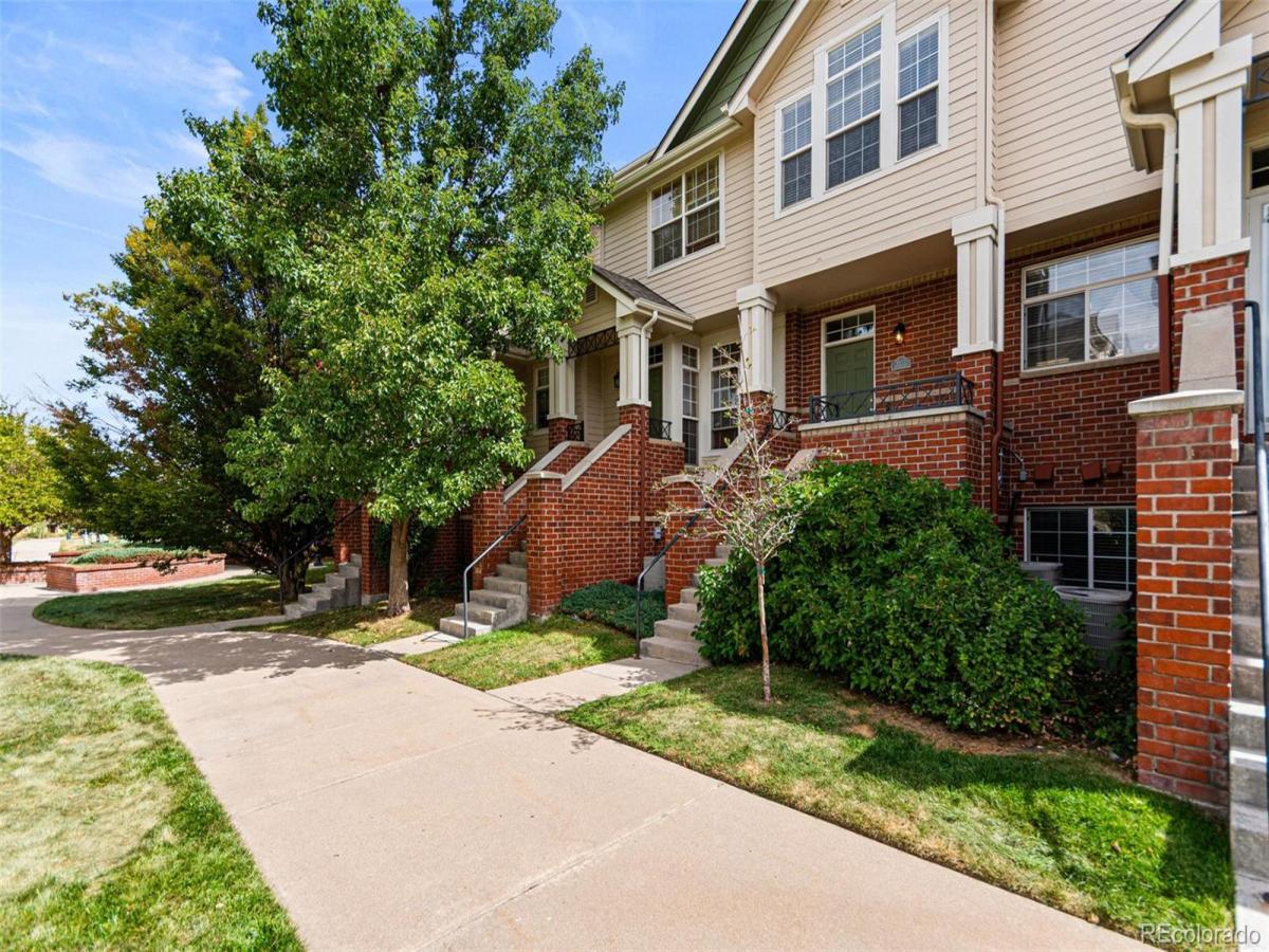 1433 S Emporia Court Aurora CO 80247 | MLS #REC1618748 MLS #REC1618748 image #0