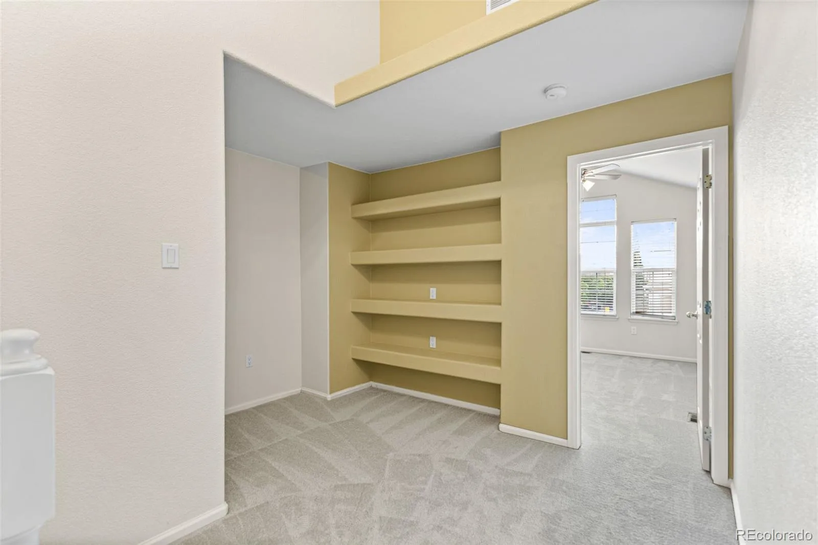 1433 S Emporia Court Aurora CO 80247 | MLS #REC1618748 10012026151717 1600 18