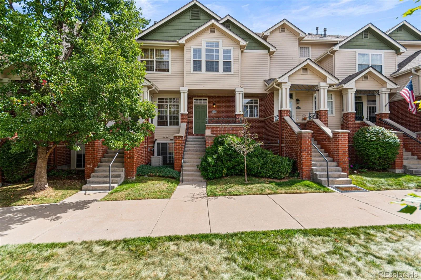 1433 S Emporia Court Aurora CO 80247 | MLS #REC1618748 10012026151717 1600 2