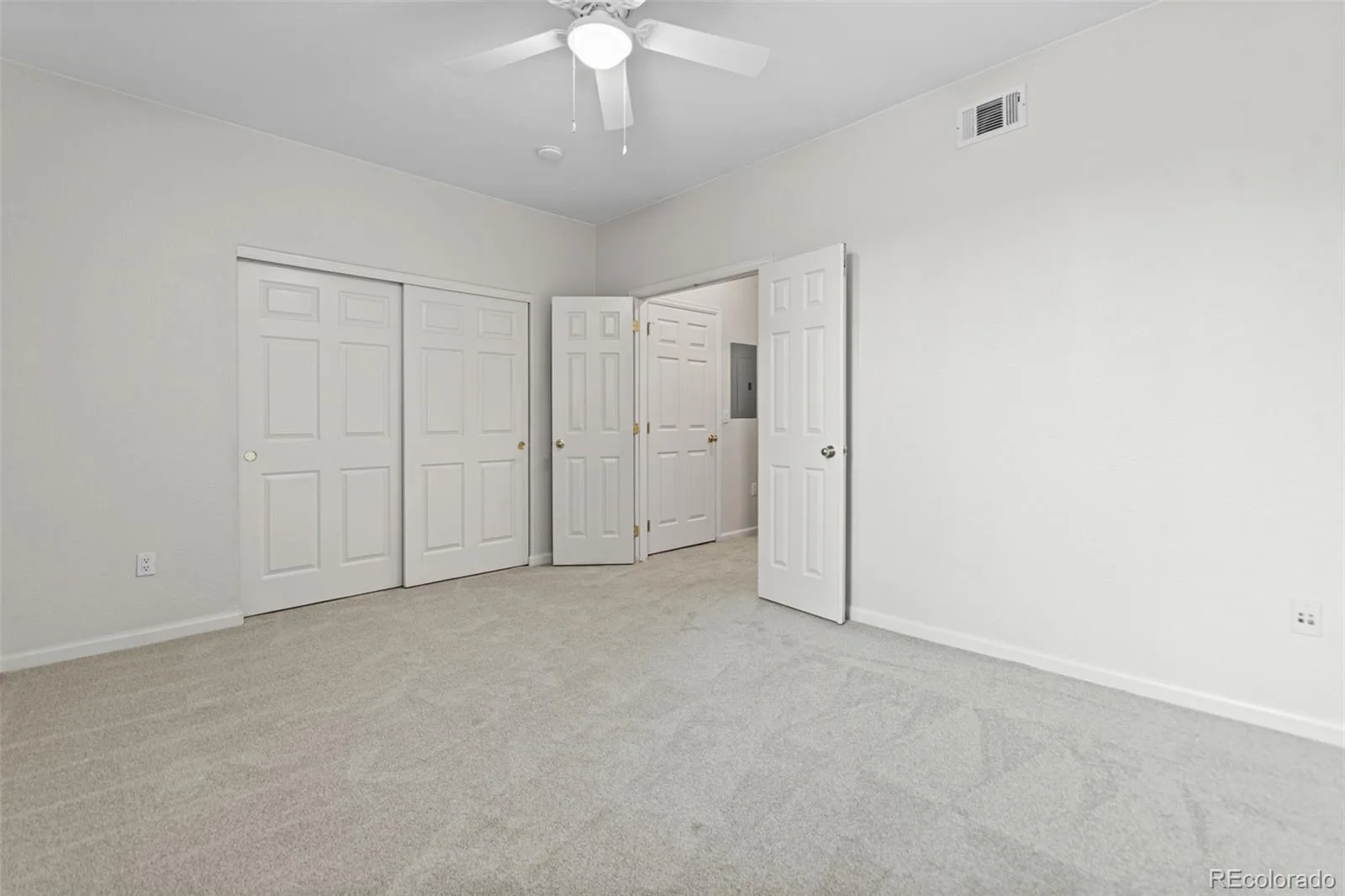 1433 S Emporia Court Aurora CO 80247 | MLS #REC1618748 10012026151717 1600 20