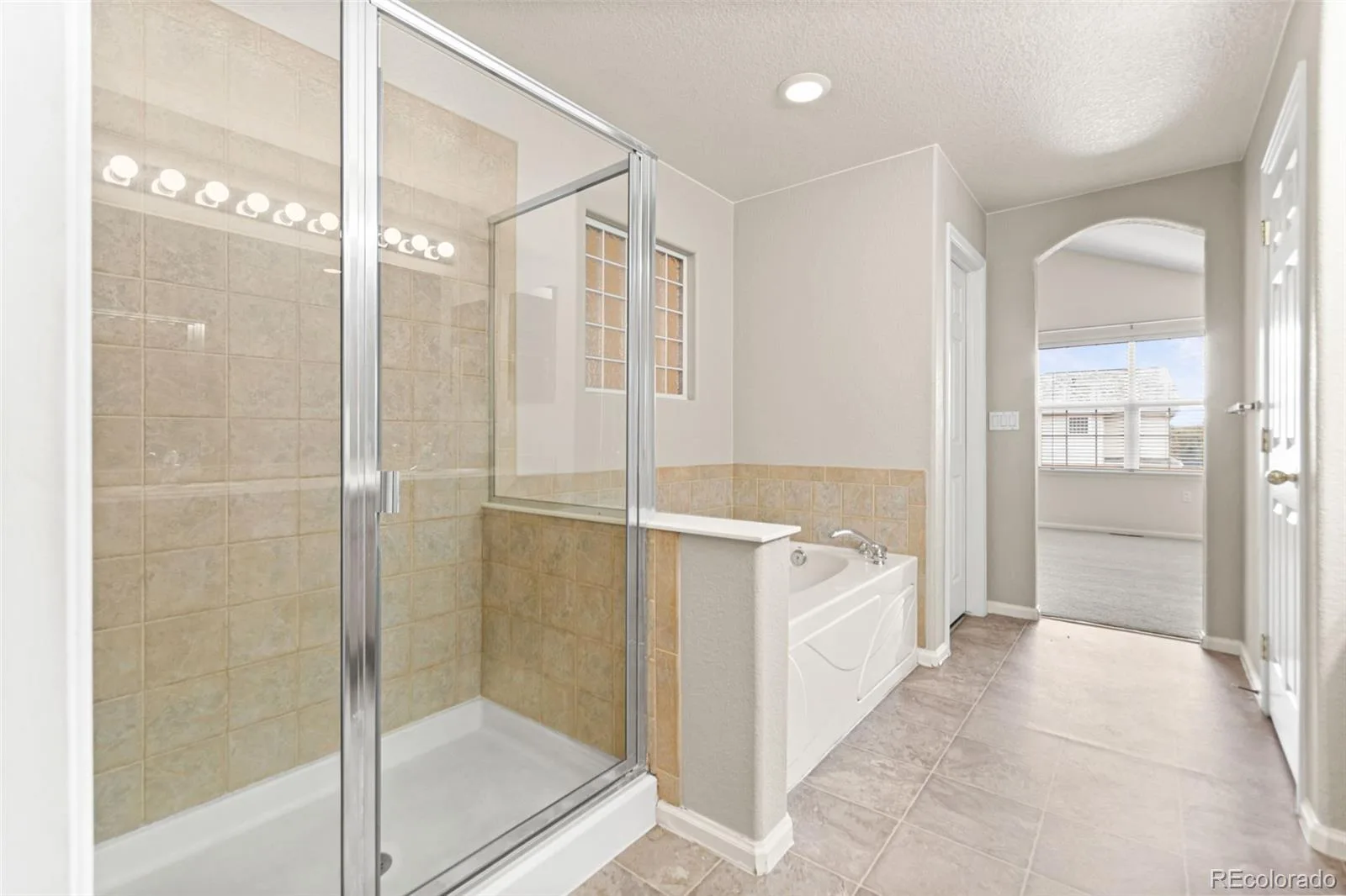 1433 S Emporia Court Aurora CO 80247 | MLS #REC1618748 10012026151717 1600 28