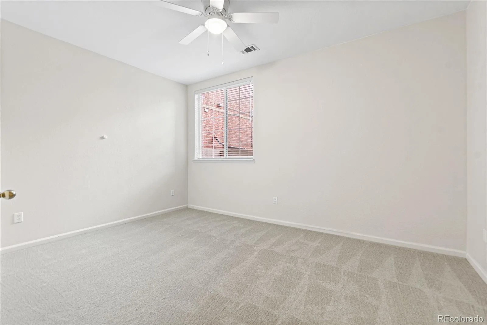 1433 S Emporia Court Aurora CO 80247 | MLS #REC1618748 10012026151717 1600 31