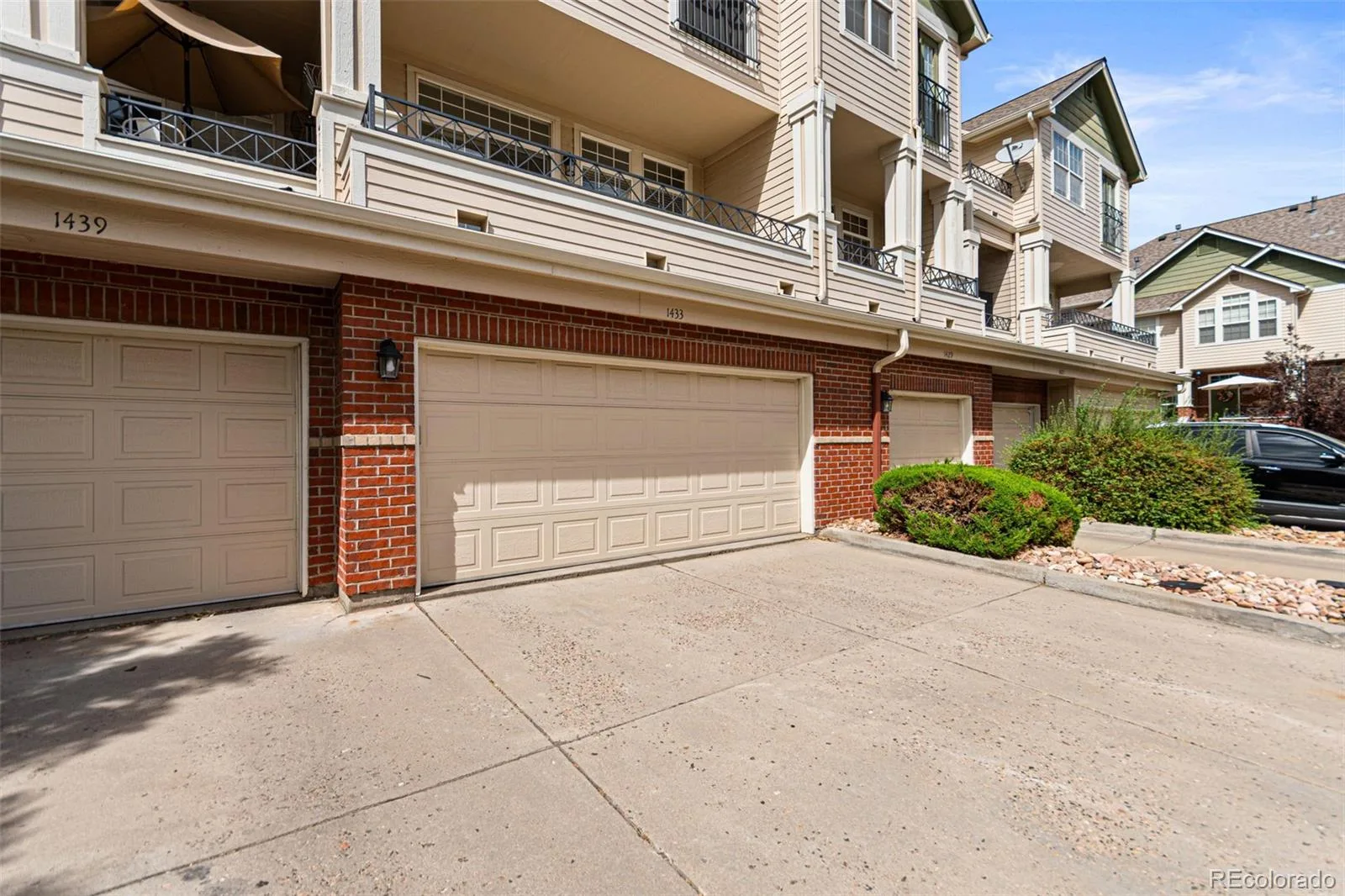 1433 S Emporia Court Aurora CO 80247 | MLS #REC1618748 10012026151717 1600 33