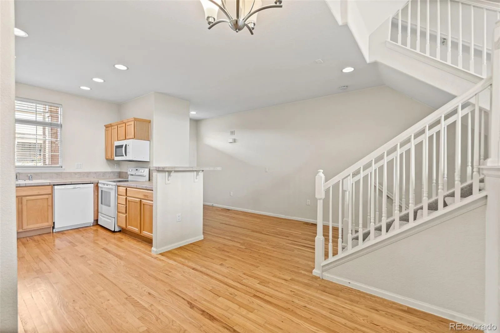 1433 S Emporia Court Aurora CO 80247 | MLS #REC1618748 10012026151717 1600 9