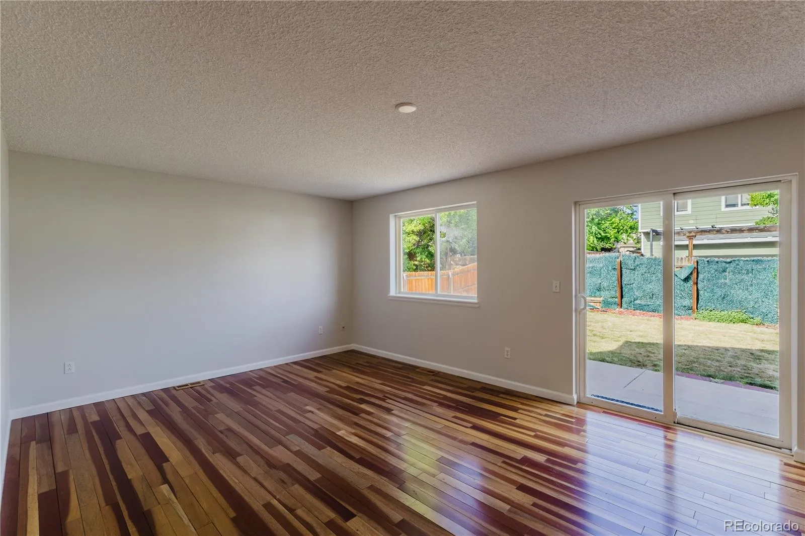 2180 S Uravan Street Aurora CO 80013 MLS #REC1619946 06092026074842 1600 11