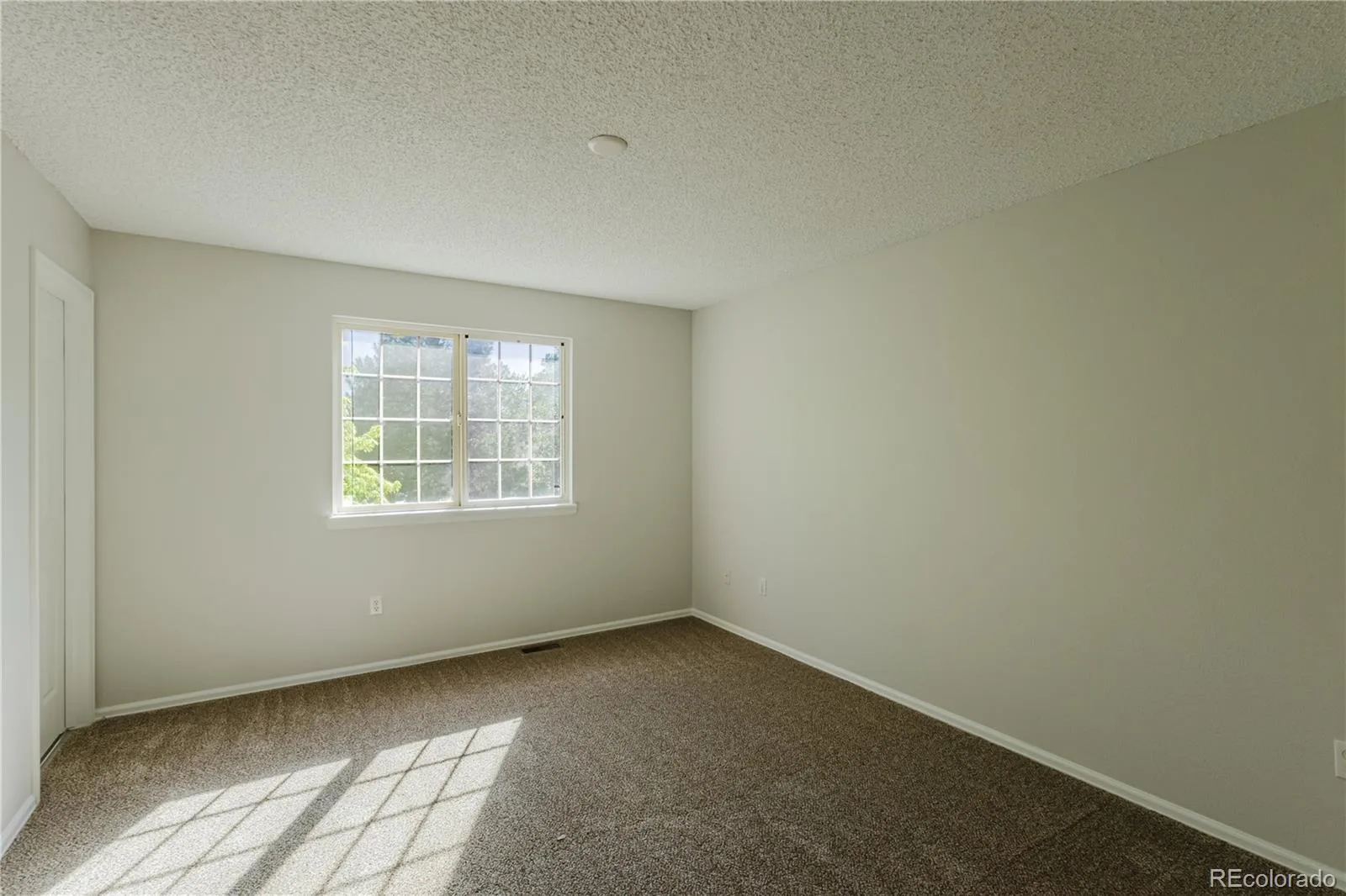 2180 S Uravan Street Aurora CO 80013 MLS #REC1619946 06092026074842 1600 26