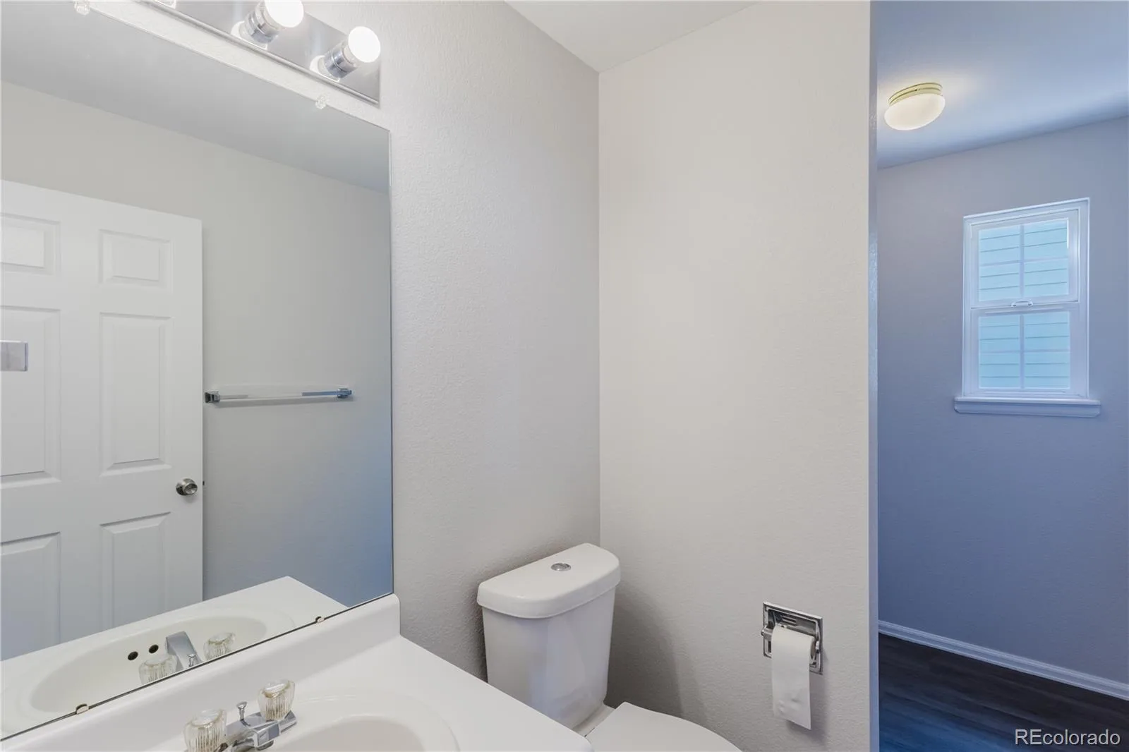 2180 S Uravan Street Aurora CO 80013 MLS #REC1619946 06092026074842 1600 31