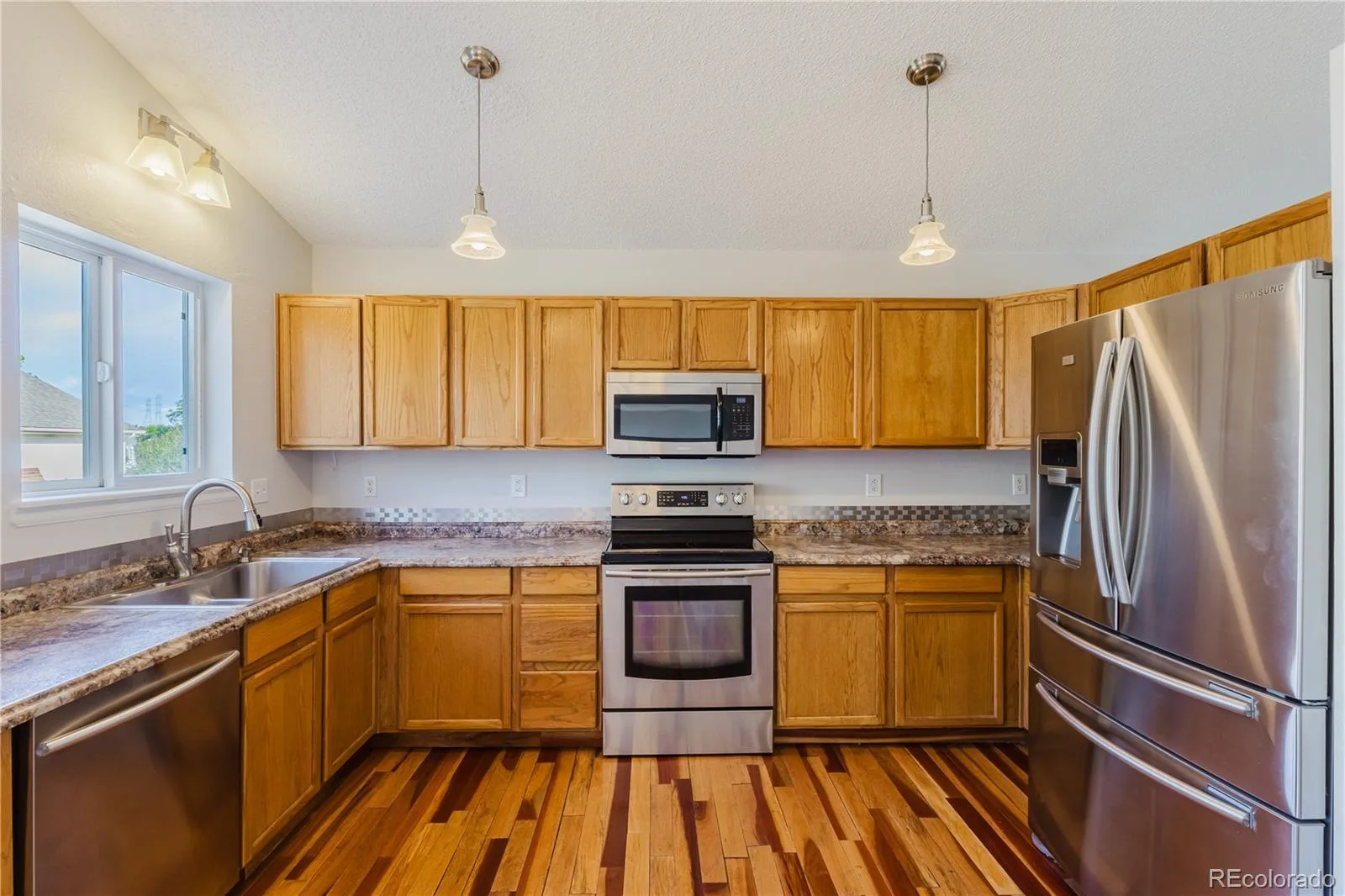 2180 S Uravan Street Aurora CO 80013 MLS #REC1619946 06092026074842 1600 9